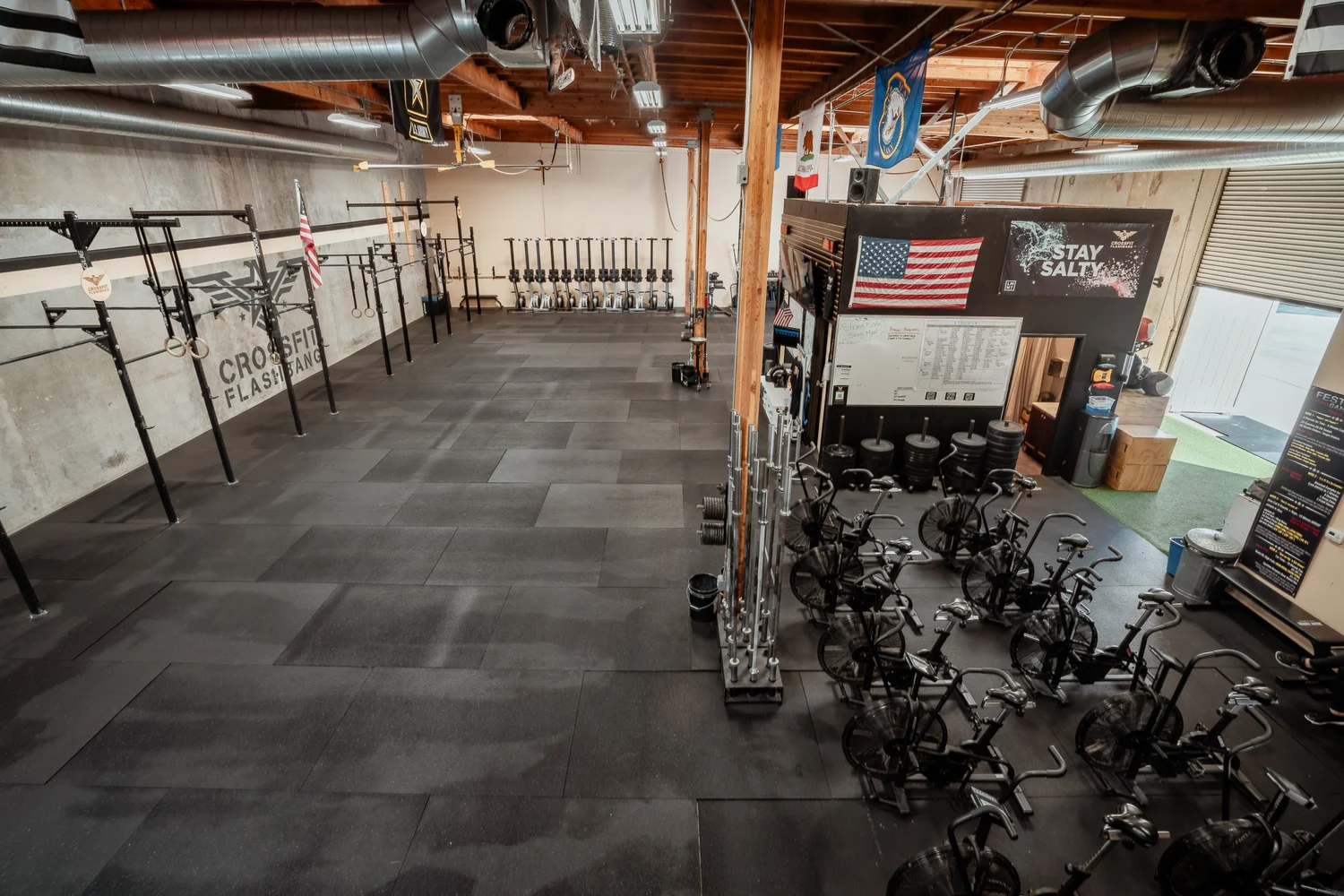 CrossFit Flashbang strength training area